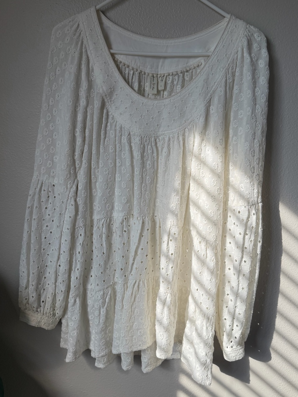 Anthropologie Meadow Rue Eyelet Cottagecore Peasant Tunic Top Womens M White - Picture 2 of 6